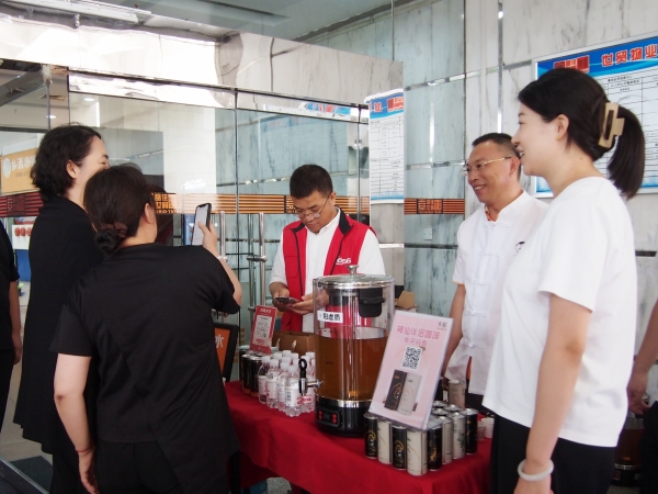 P1010037_.jpg